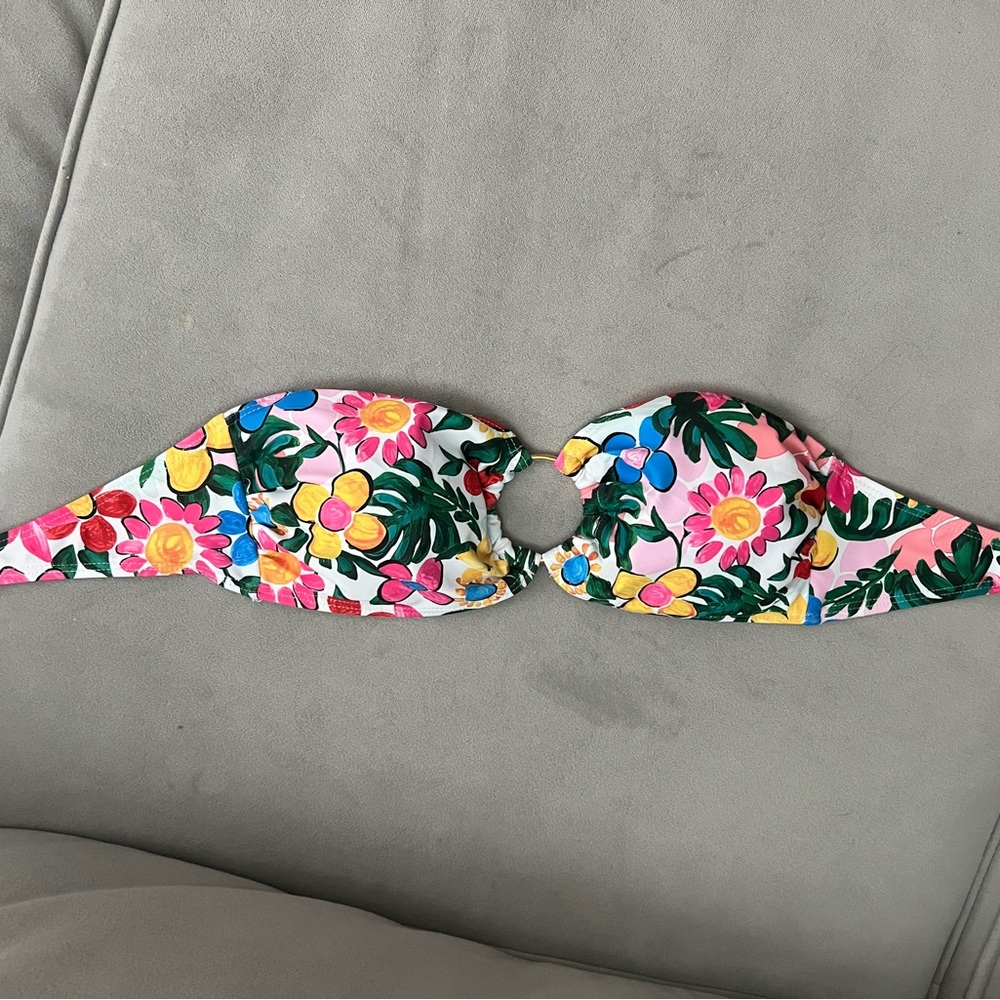Floral Bikini Top with Ring Detail